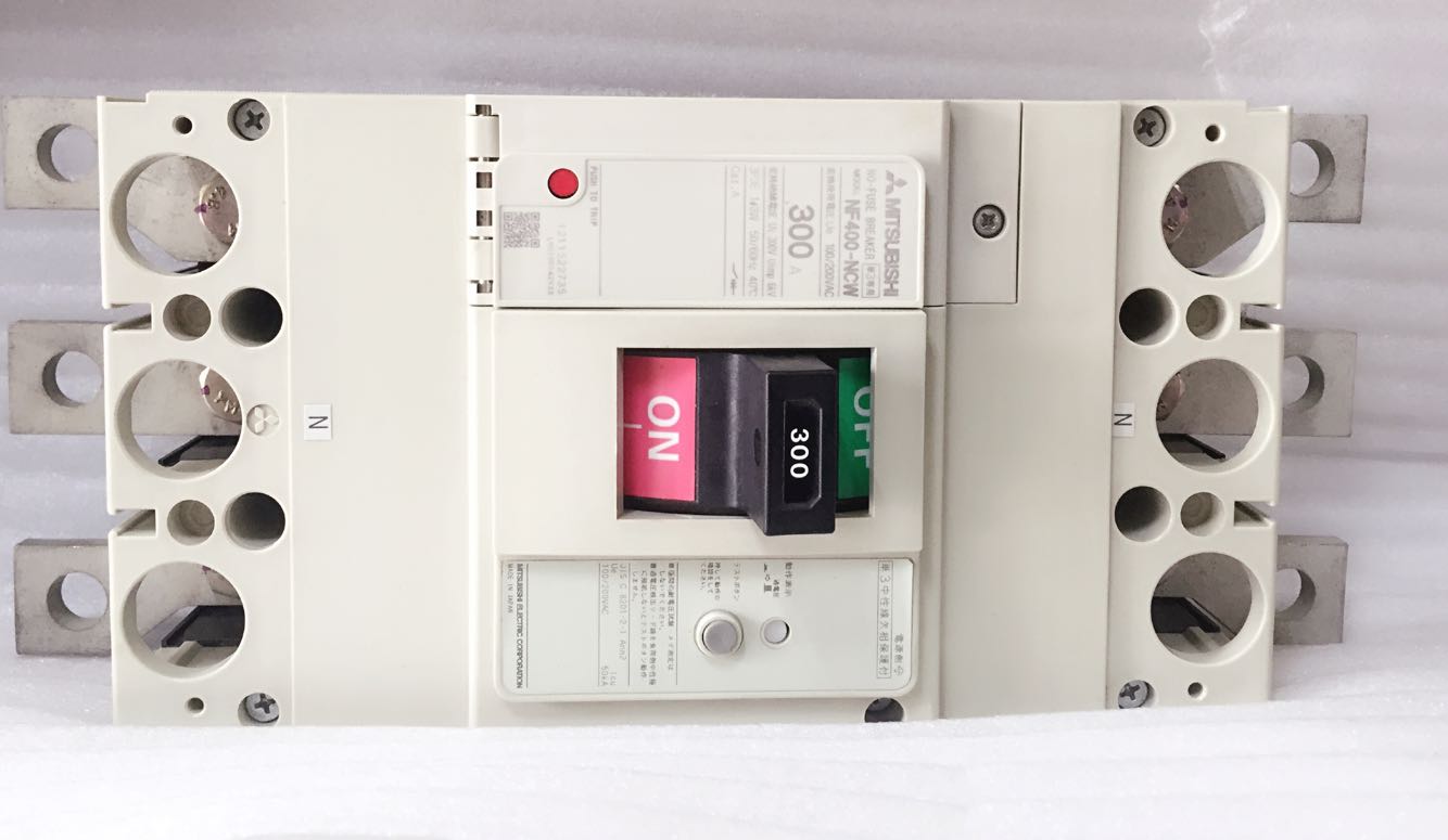  Mitsubishi NF400-NCW NV400-CW