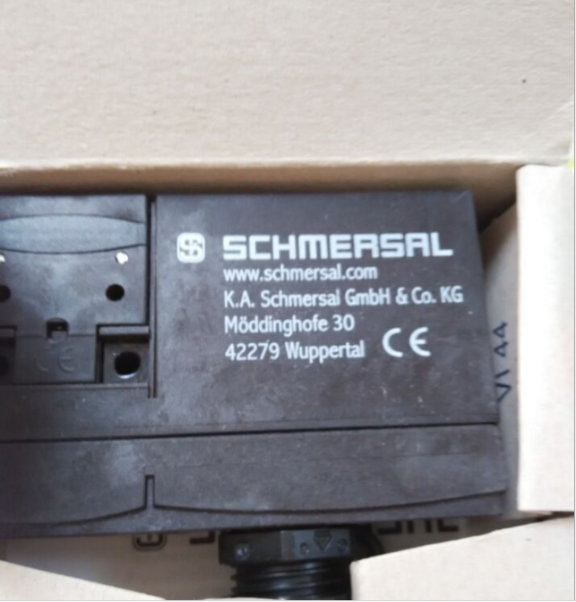  SCHMERSAL  AZ16-12ZVK-M16-1762-2201