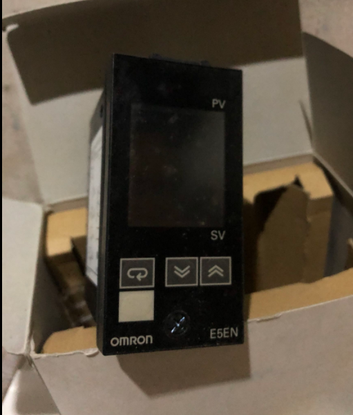  Omron E5EN-R3MTC-500 AC100-240	